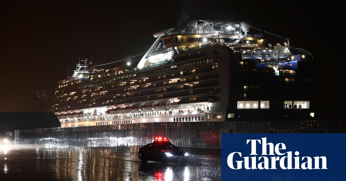 Coronavirus: US evacuates Americans onboard cruise ship